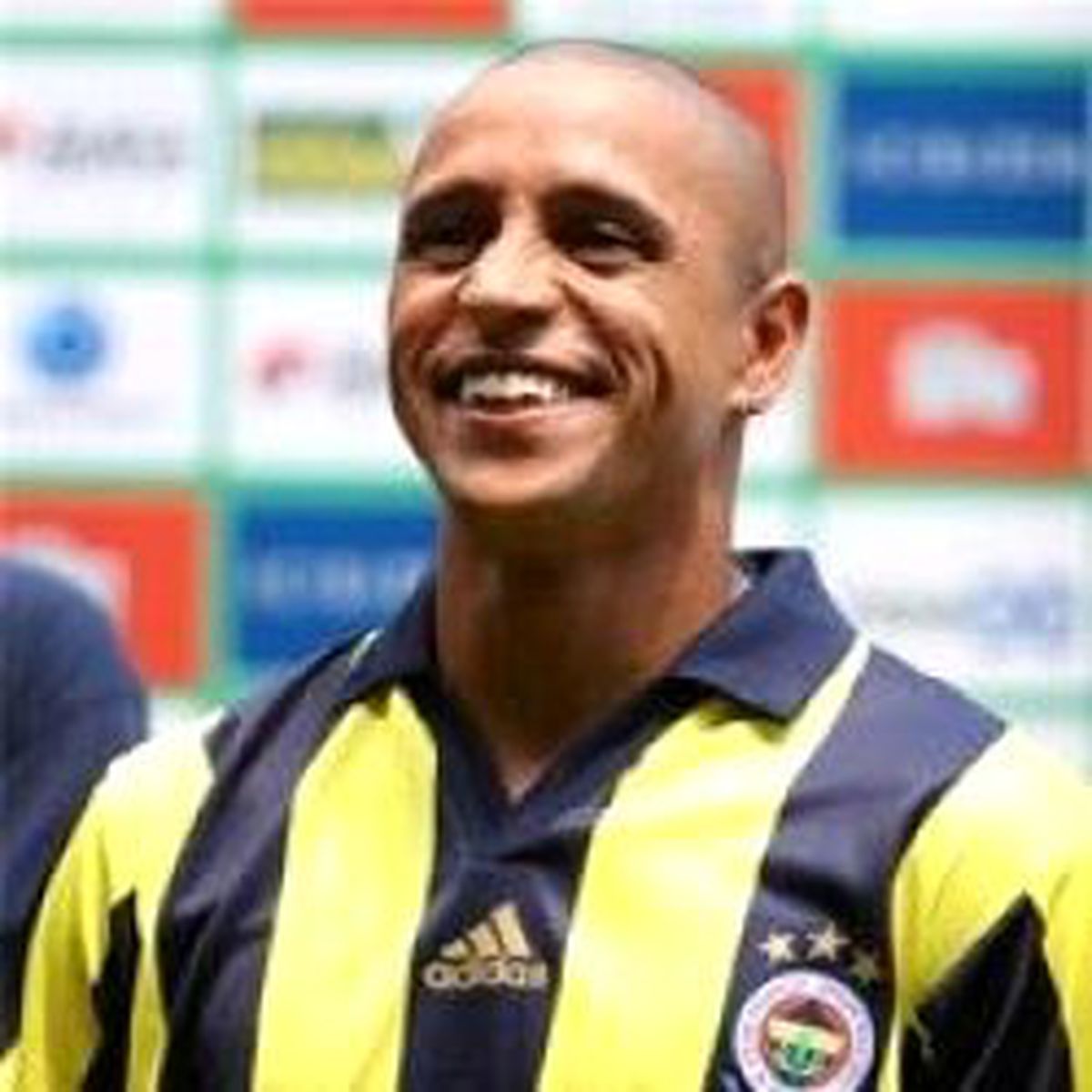 Carlos: Robinho'ya Yapılanları Bana da Yaptılar