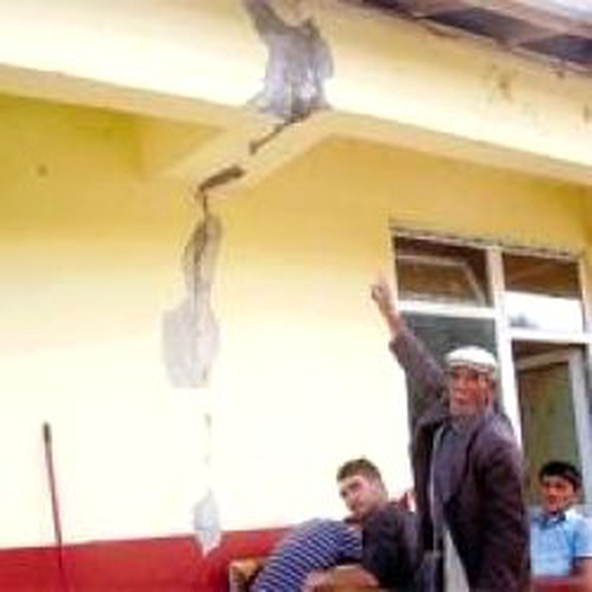 Yine Bala, Yine Deprem