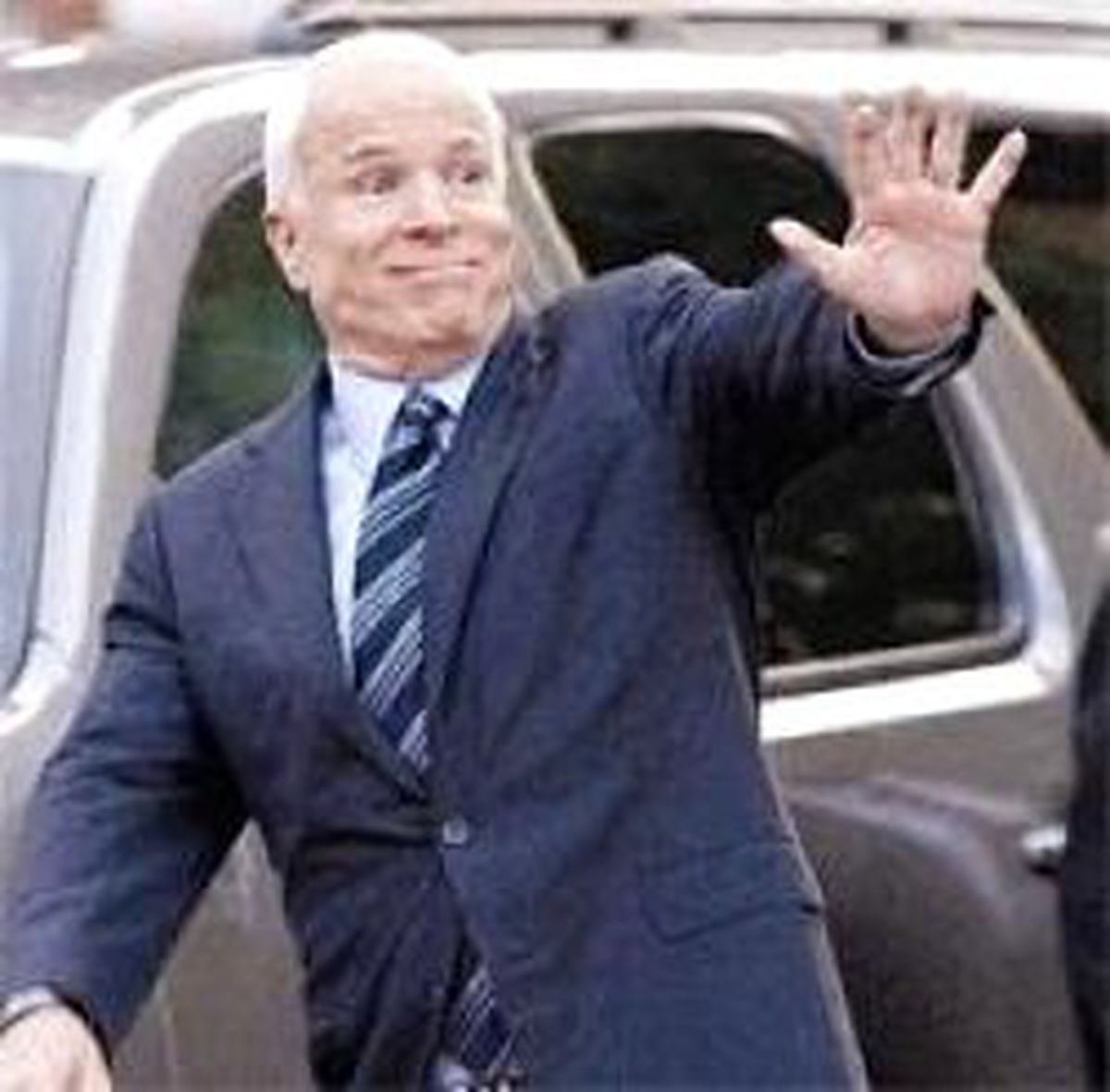Mccain'in 13 Arabası Var