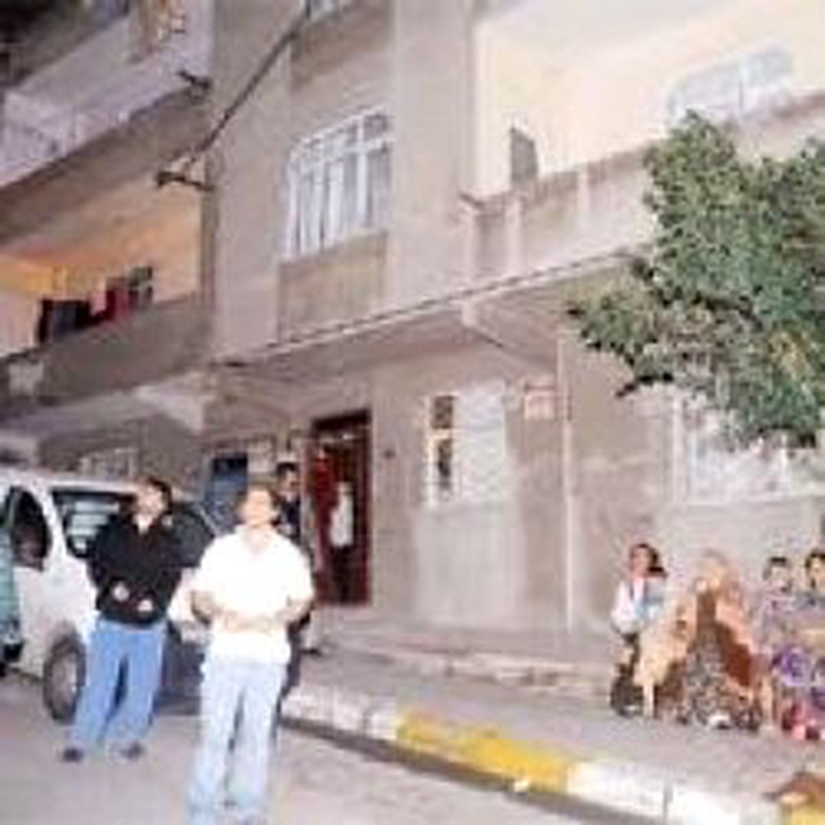 Gaz Kokusu Sokağa Döktü
