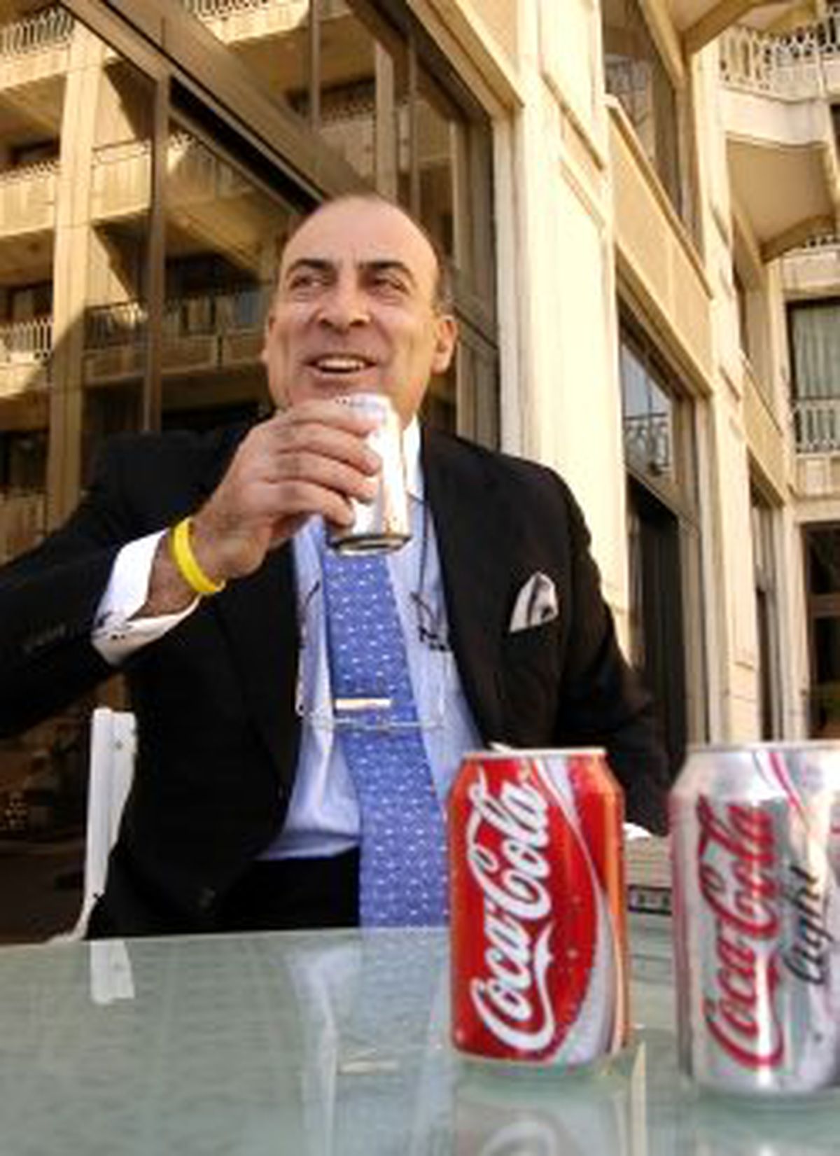 Muhtar Kent, Türklere Yol Açtı