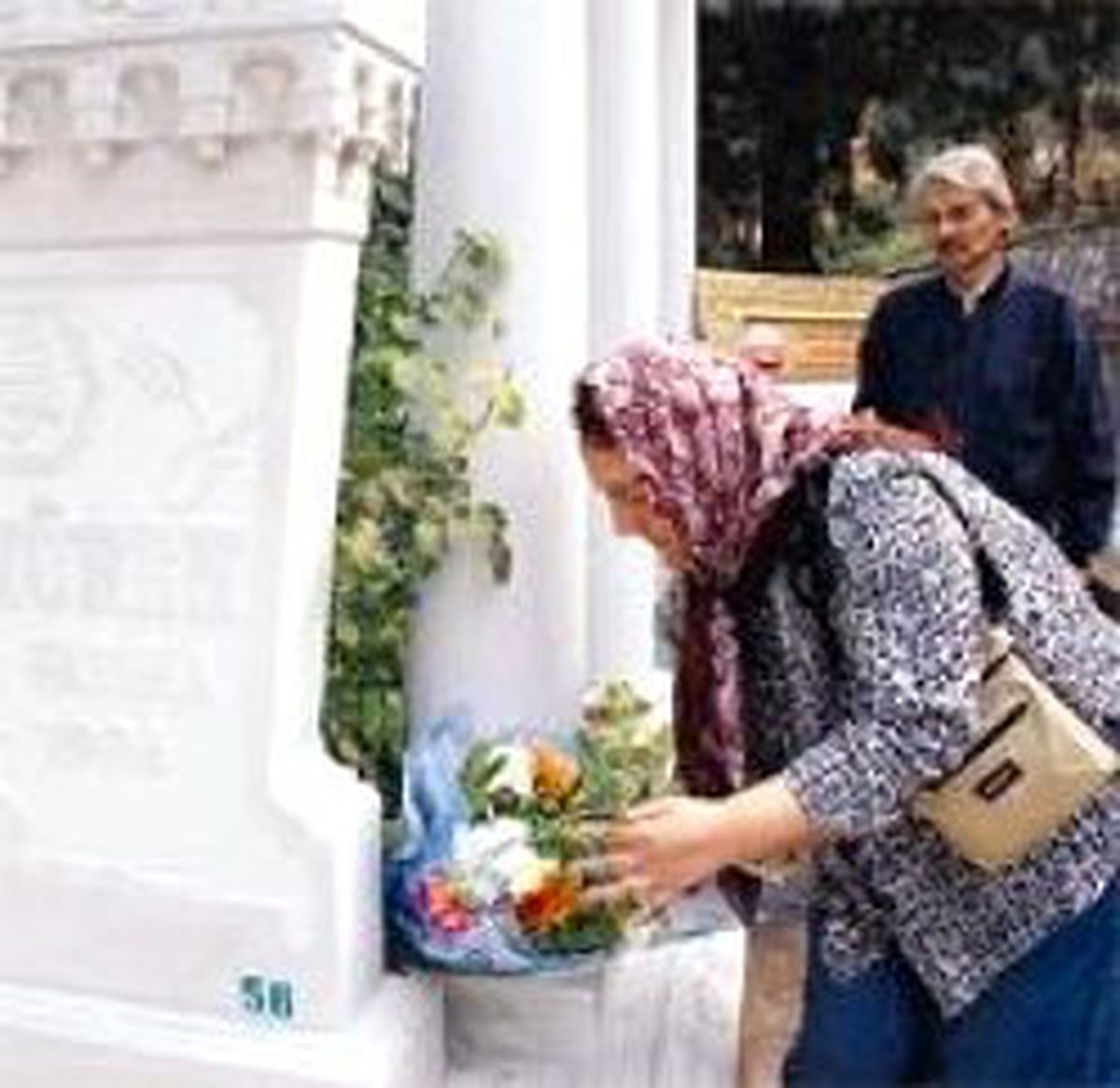 Zeki Müren'i 20 Kişi Andı