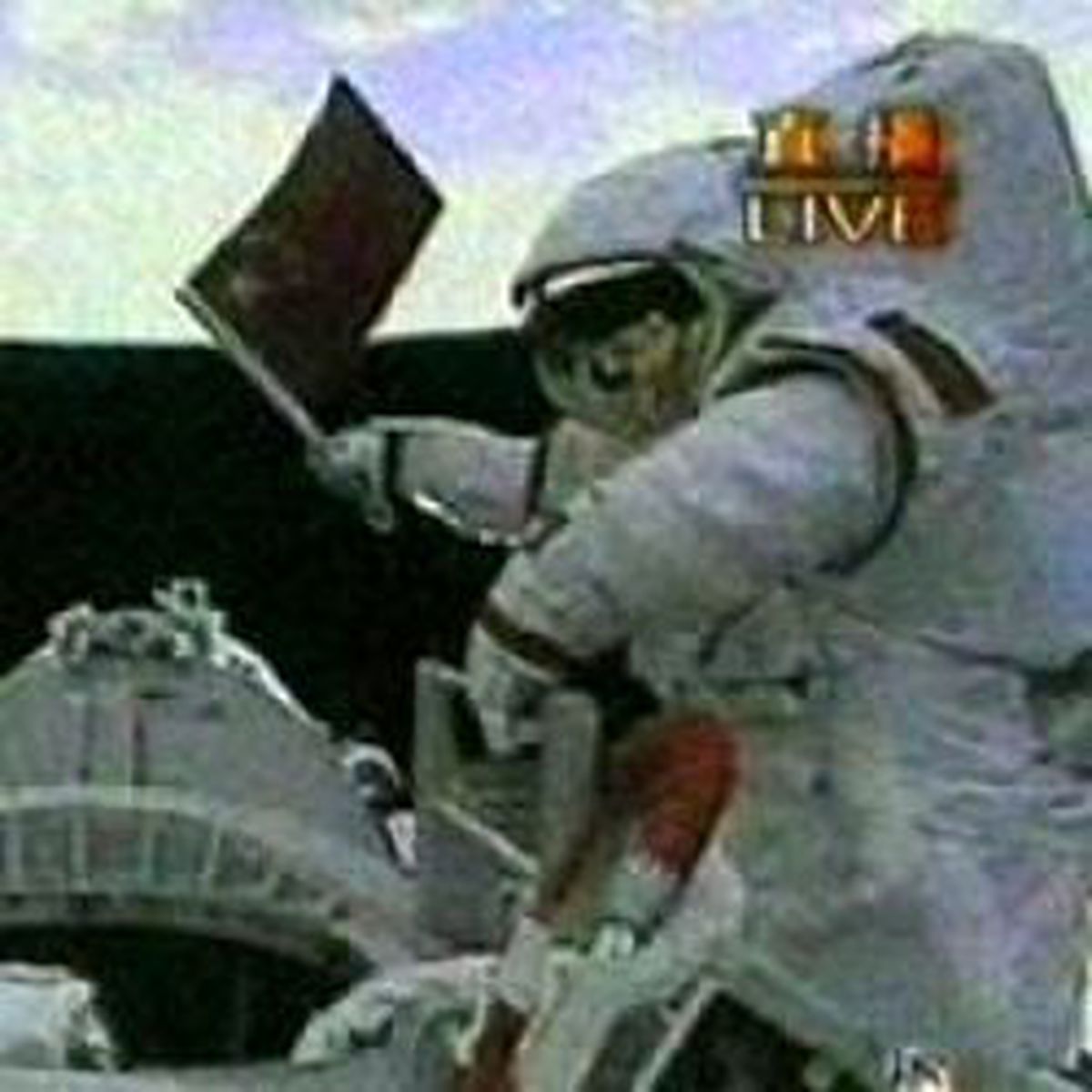 Uzayda Bir Taykonot Yürüyor