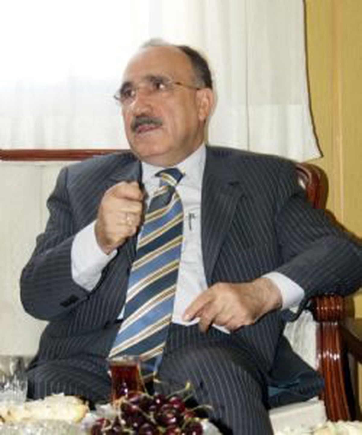 'Devletin Eli Bayramda Uzatılacak'