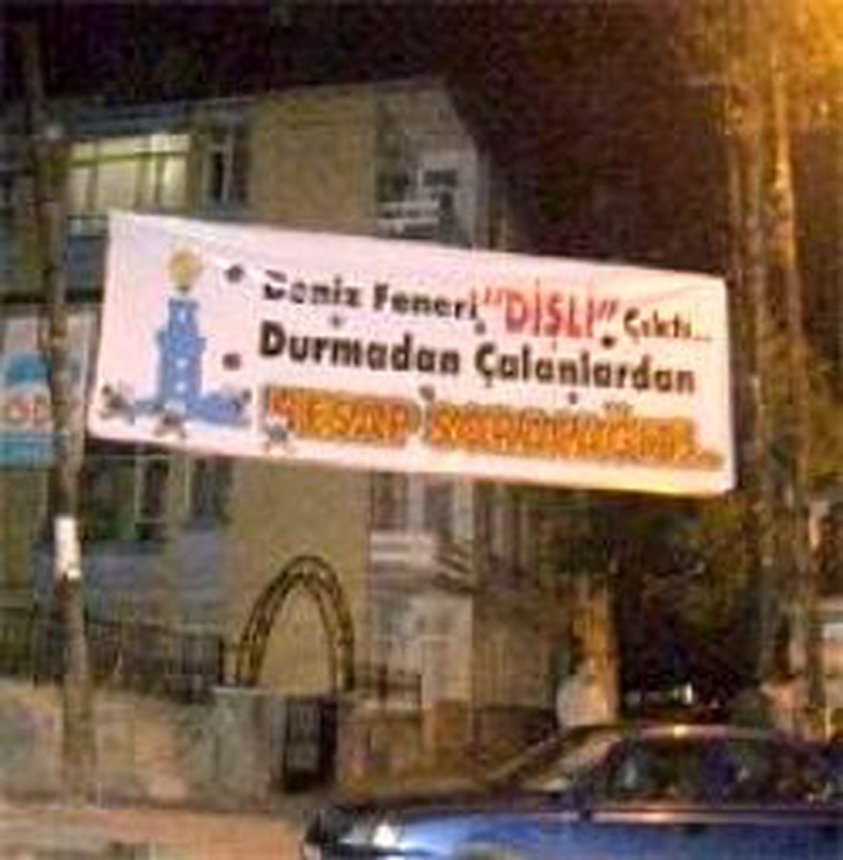 Polis İndirtti
