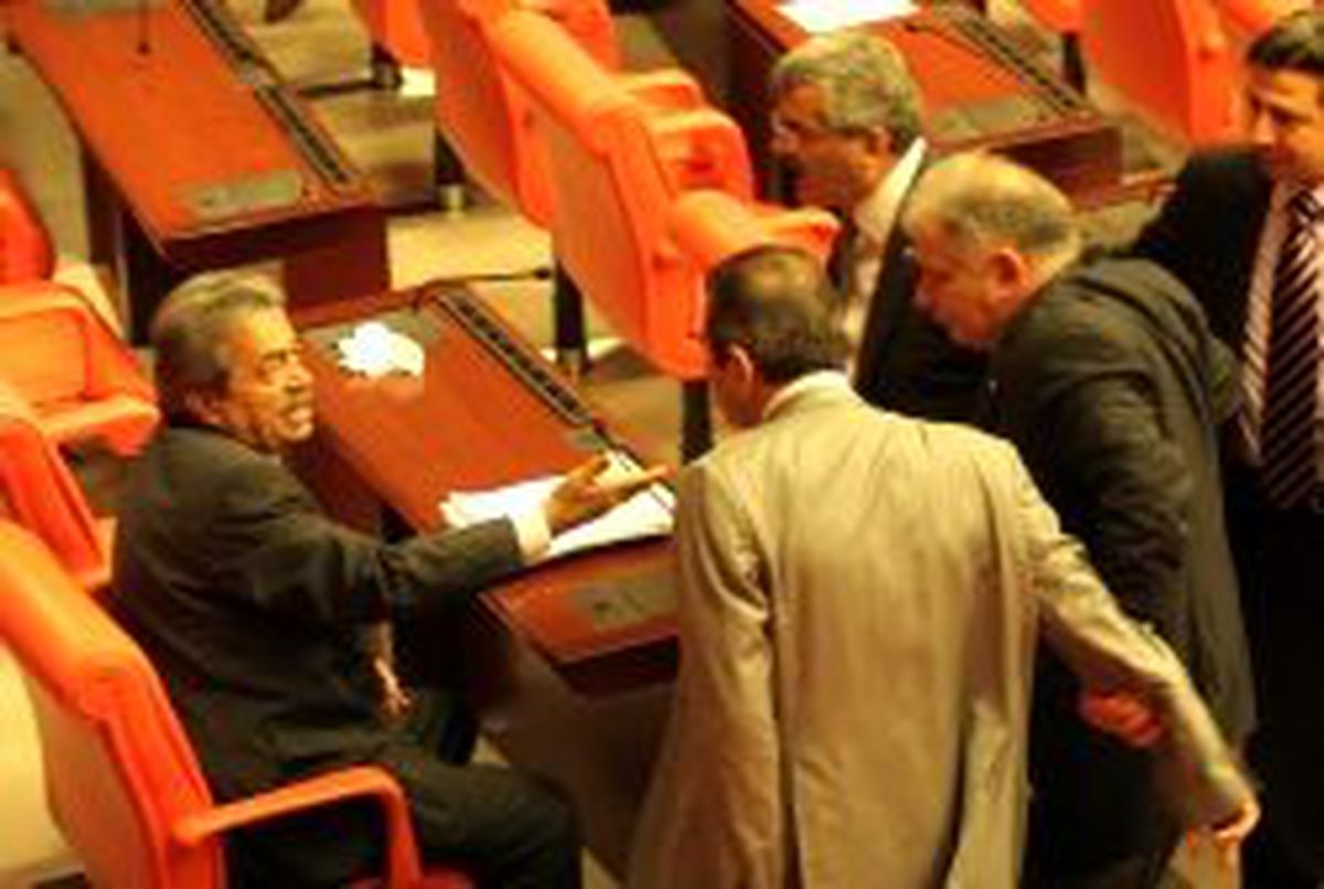 'İçime Sinmiyor, Ülke Çiftlik Gibi Yönetiliyor'