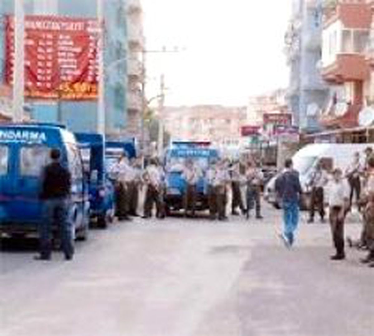 Tatil Beldesinde Gergin Bayram