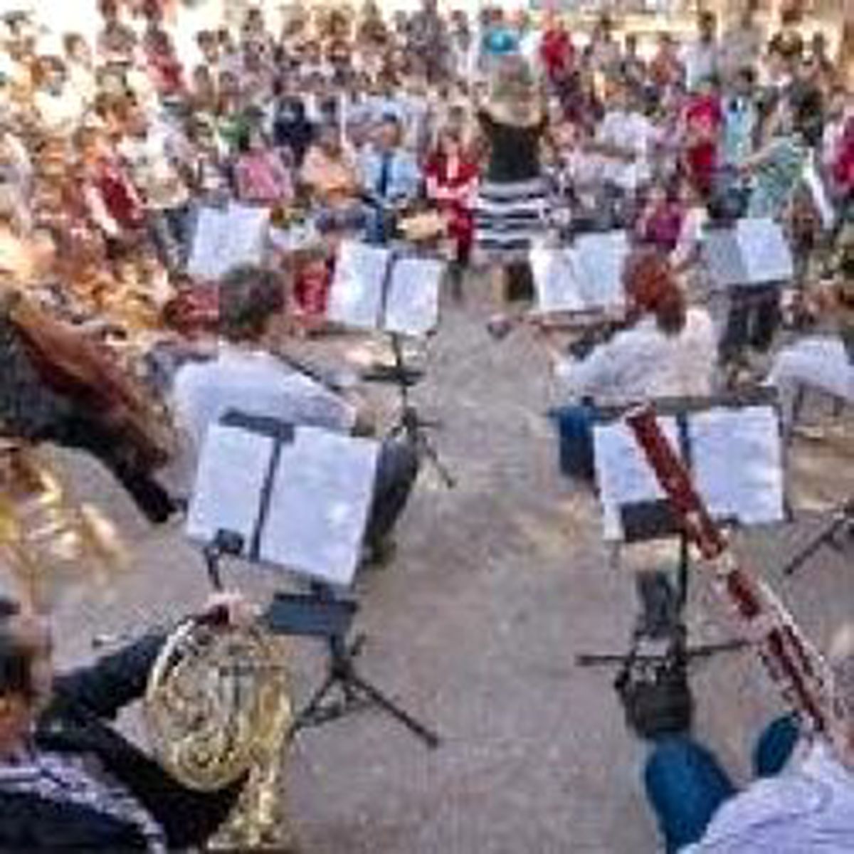 Tarlada Klasik Müzik Tınıları