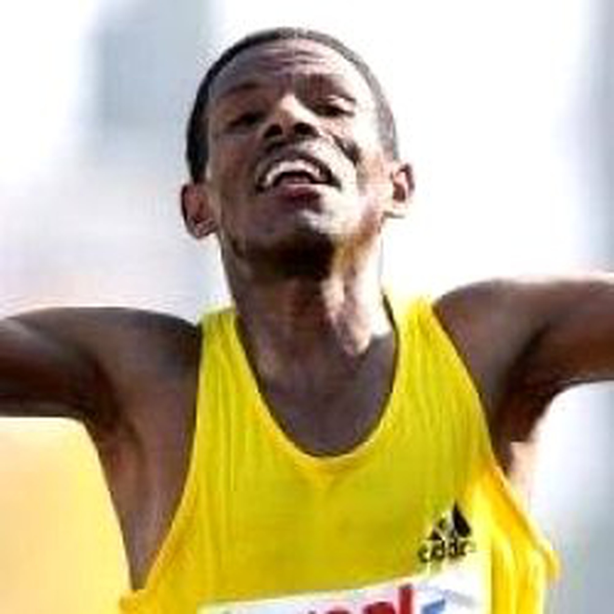 Haile Gebrselassie Kendi Rekorunu Kırdı