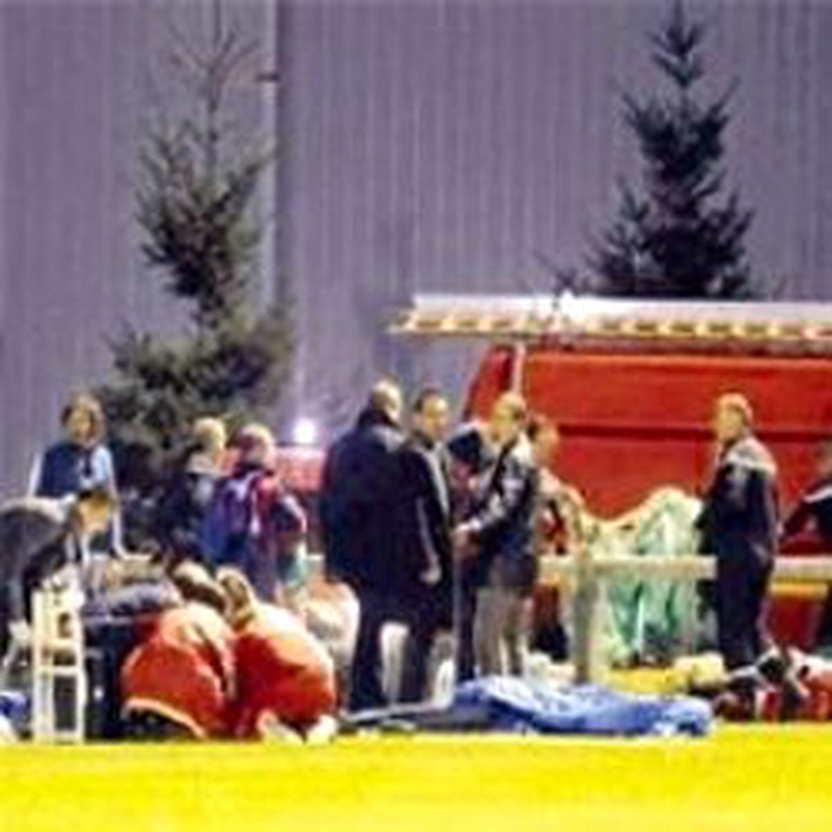 Futbol Maçında Paraşüt Faciası