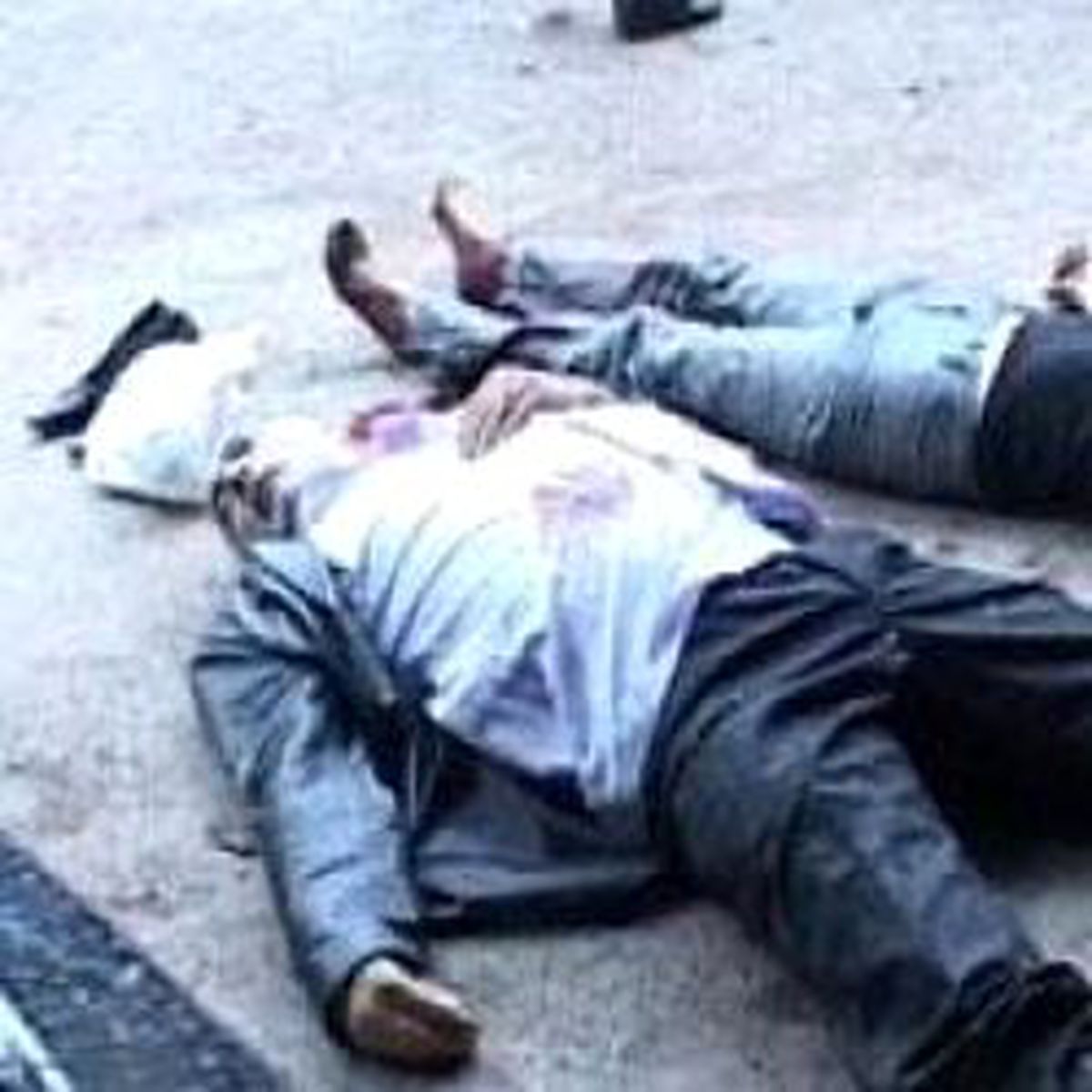 Müteahhit ve Sekretere Kurşun
