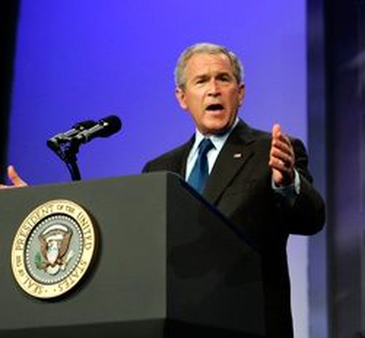 Bush: 'Keşke Parmaklarımı Şıklatarak Sorunu Çözebilseydim'