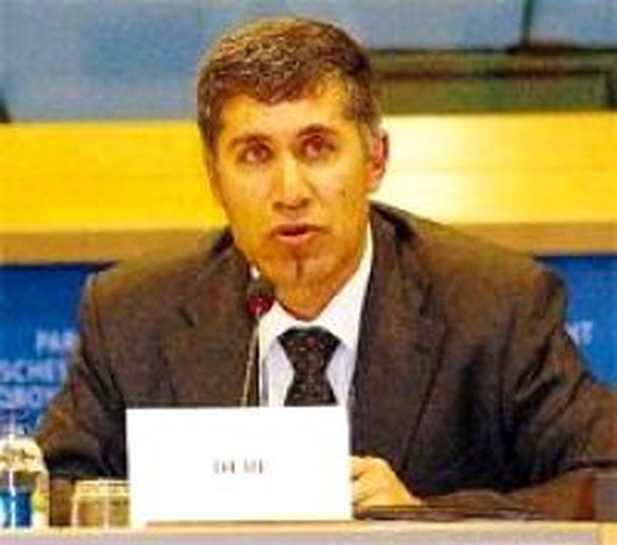 Yunan Belgesiyle AB'de Cirit Atıyor