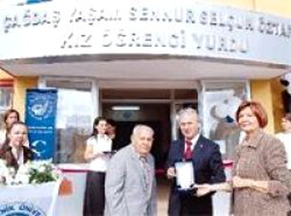 438 Kız Yurduna İhtiyacımız Var