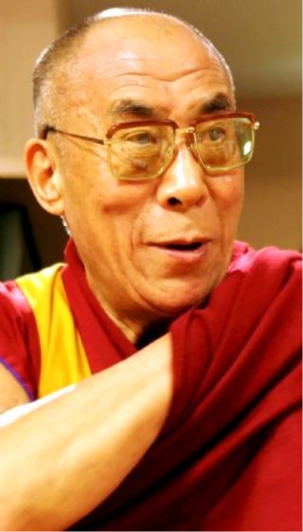 Dalai Lama Hastaneye Kaldırıldı