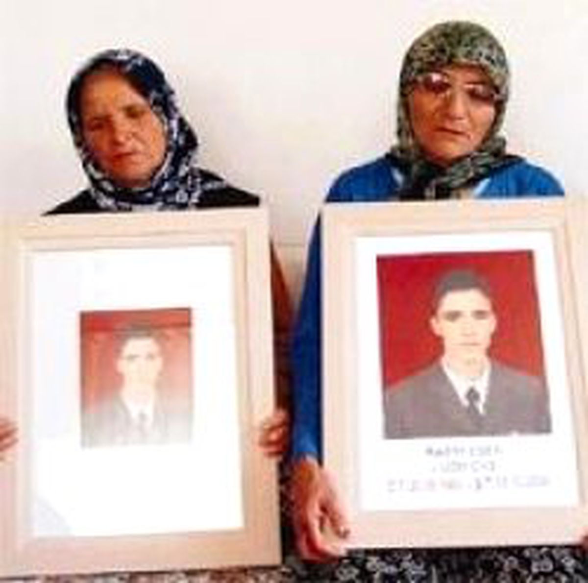Öz ve Üvey Anne Şehitlerine Ağladı