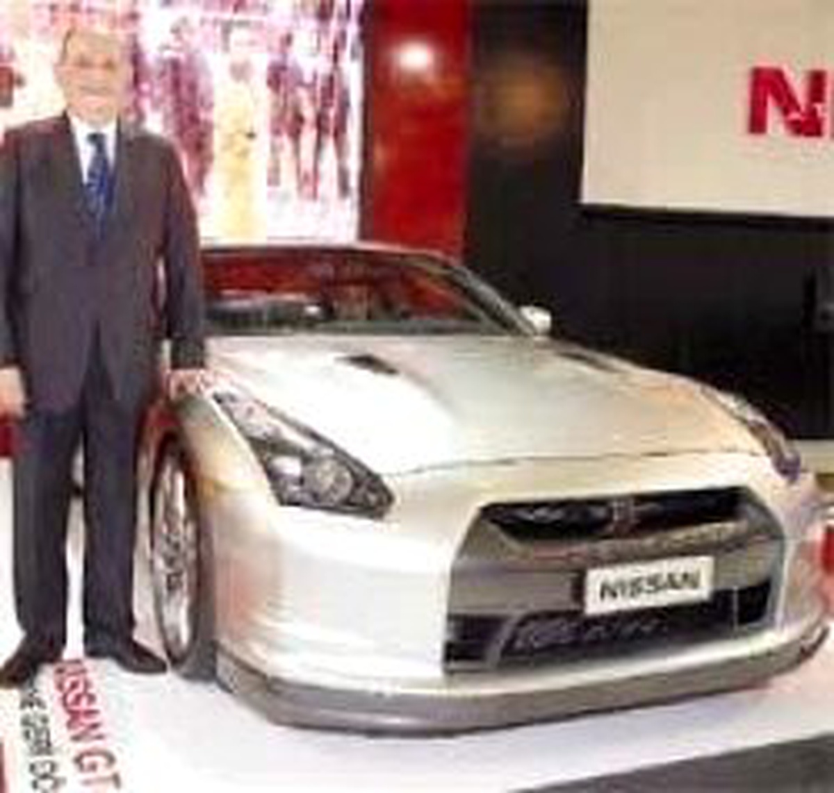 Otomotiv, 15 YTL'ye Şov Yapıyor