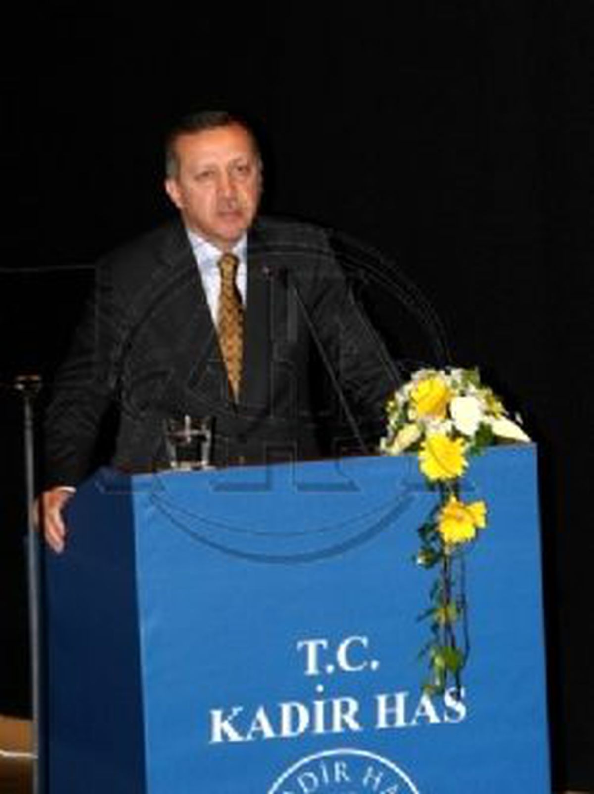 'Dağlarca, Eserleriyle Silinmez İzler Bırakmıştır'