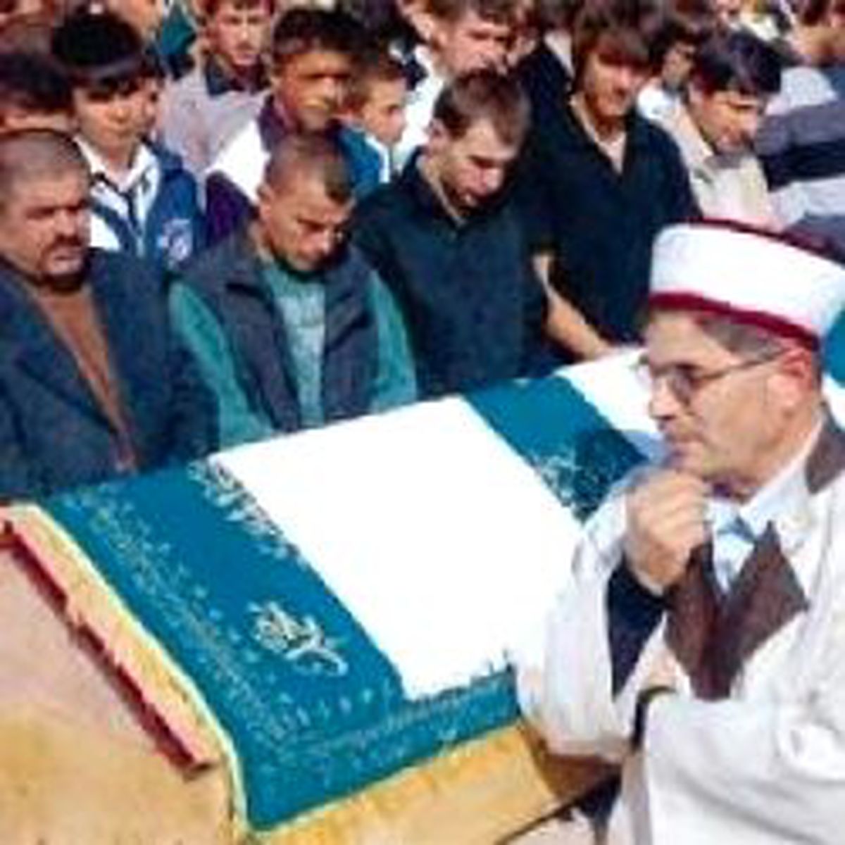Oğlunun Cenaze Namazını Kıldırdı