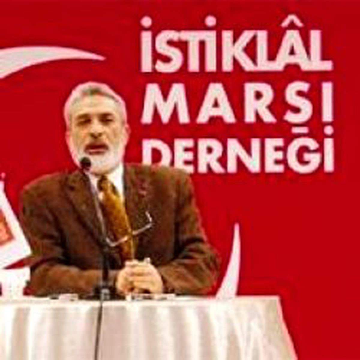 İsyan Halindeyim Nöbet Tutuyorum
