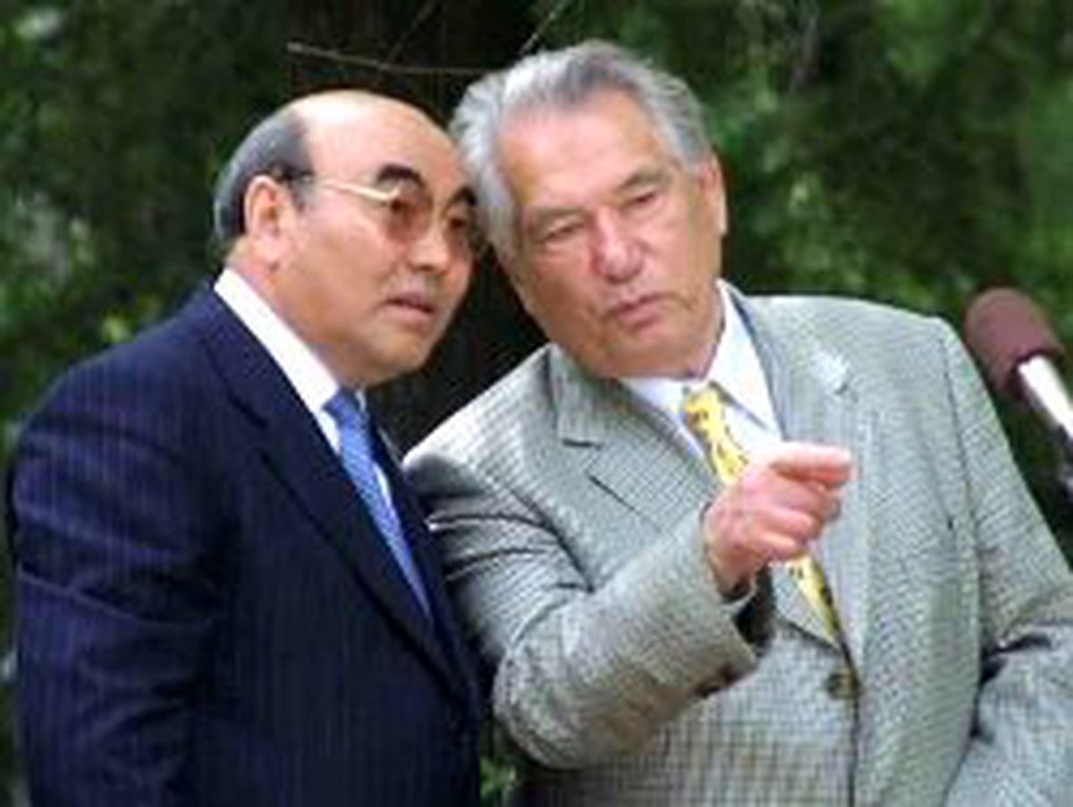 Kırgızistan'da Aytmatov Yılı