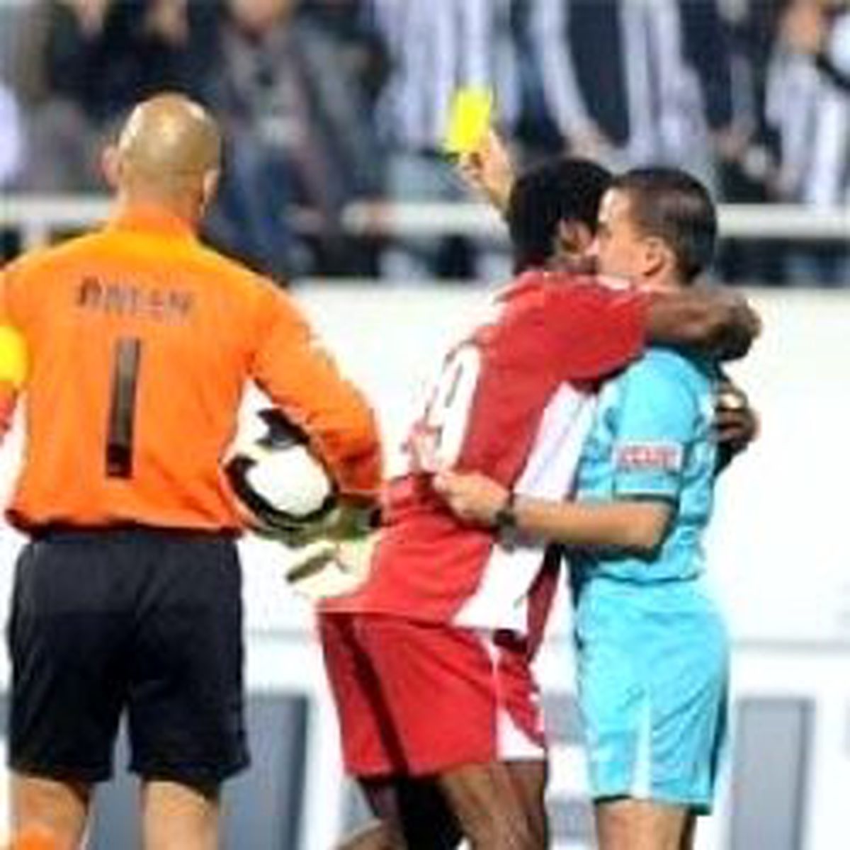 Djiehoua Ne Yapıyor