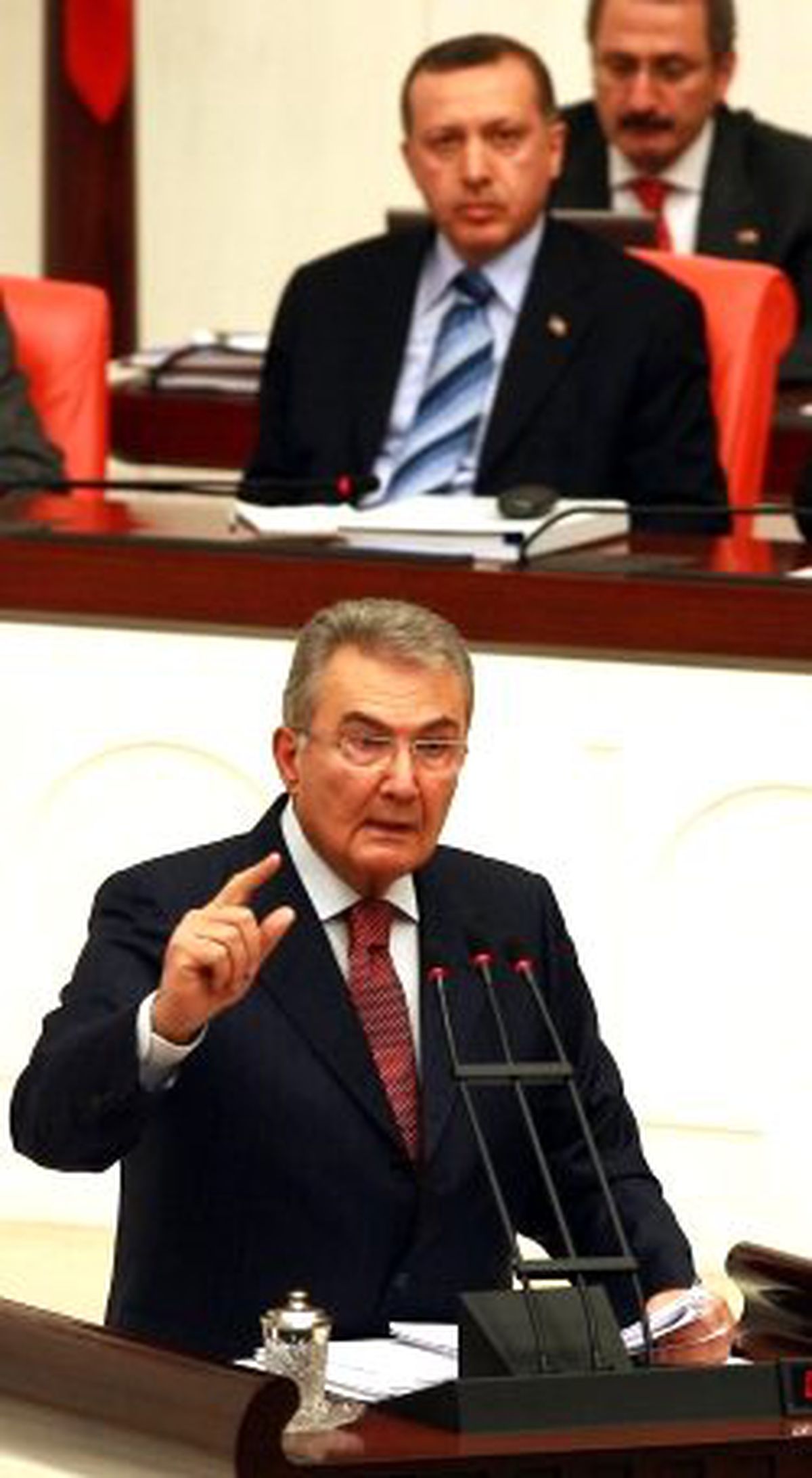 Baykal'dan 'Ümük Sıkma' Eleştirisi