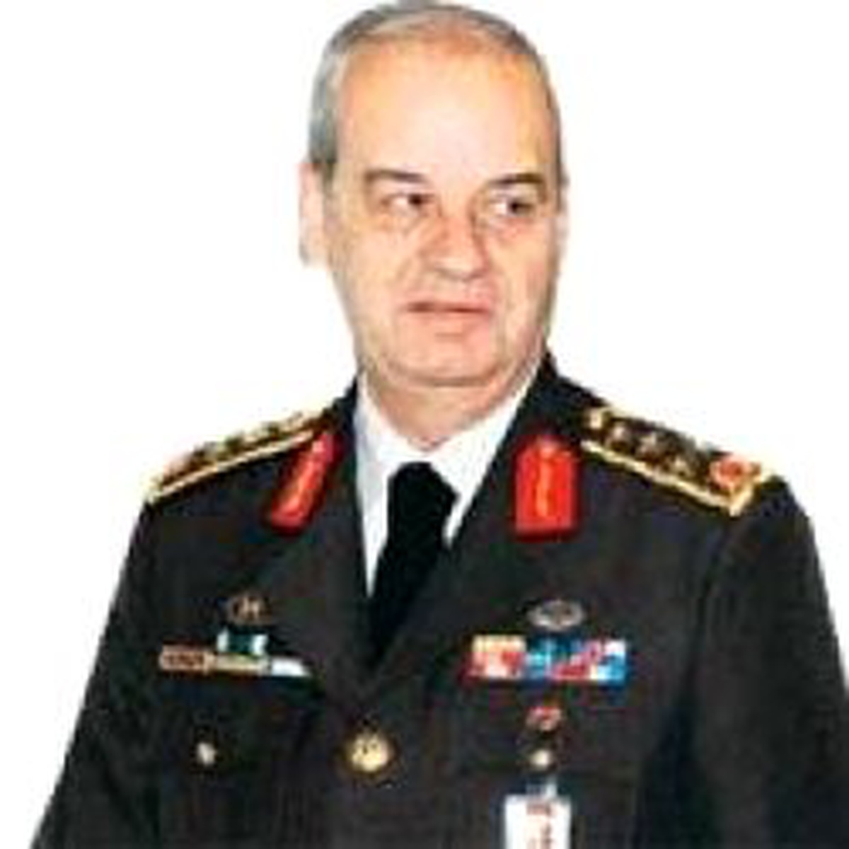 Büyük Ölülere Matem Gerekmez