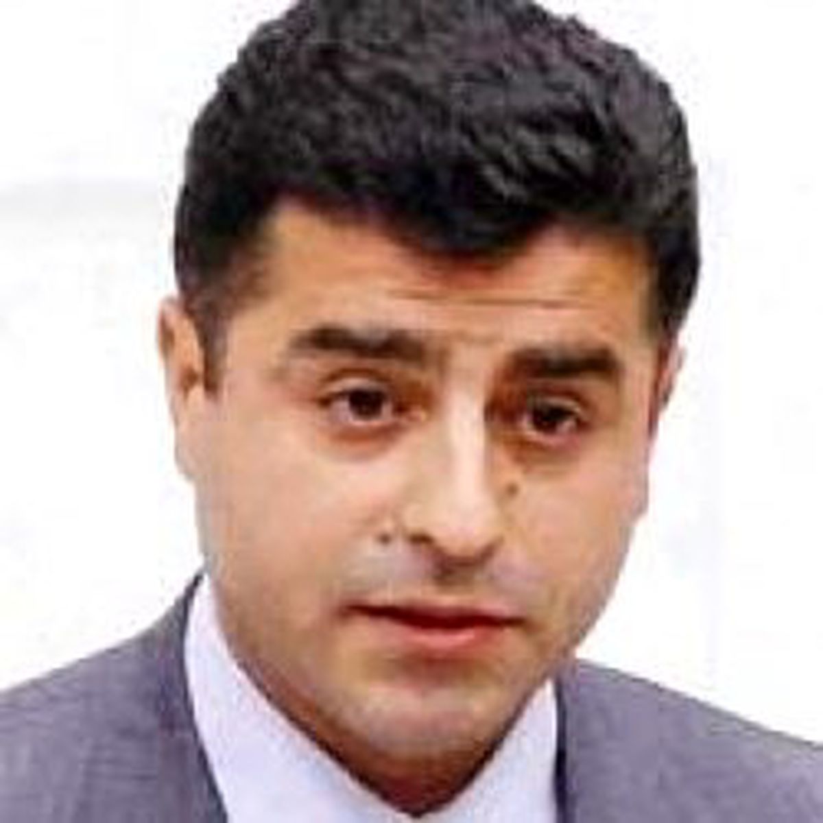 DTP Adaylarda Kürtçe Arayacak