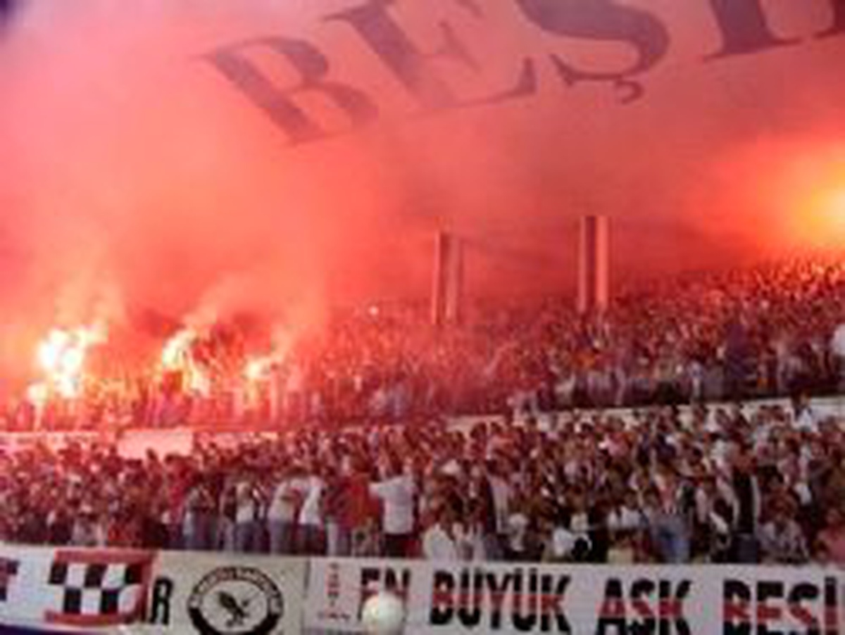 Bursaspor -Beşiktaş Maçı Siyah -Beyazlıya Yasak