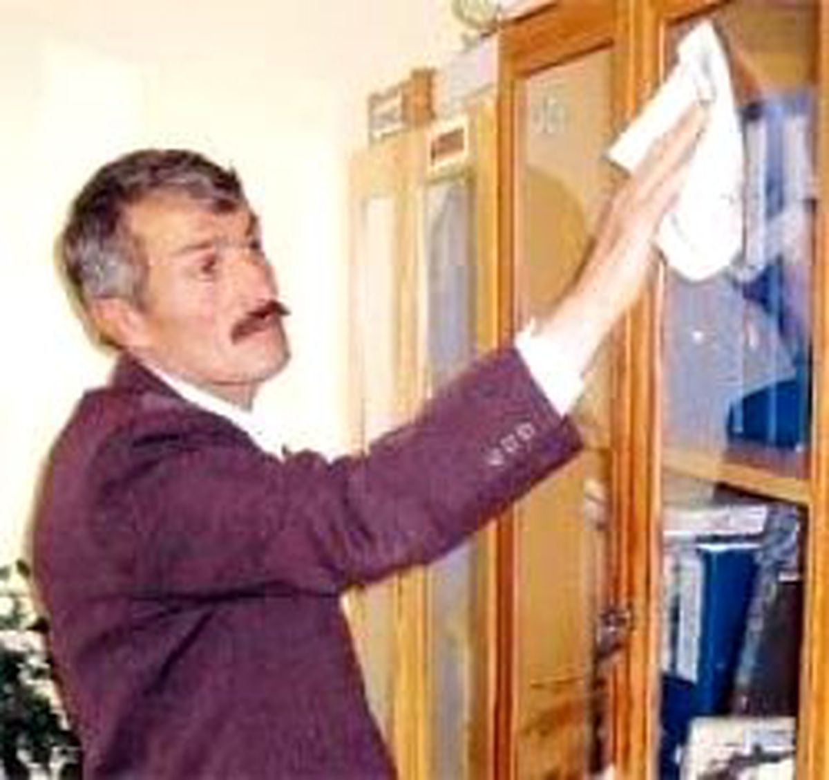 Eşini Döven Kocaya Okulda Çalışma Cezası
