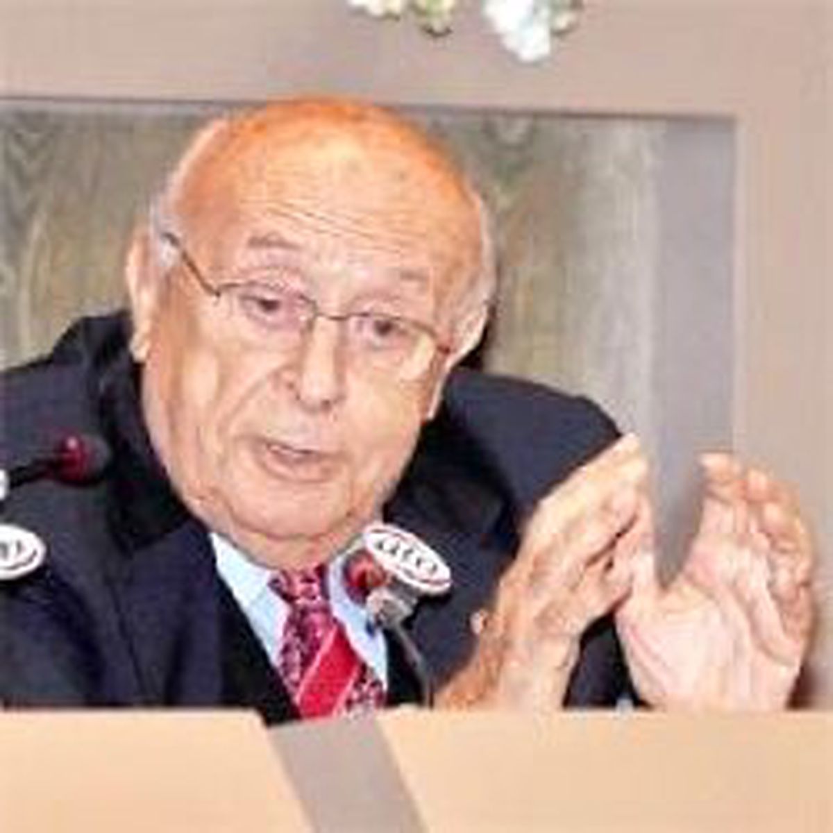 Demirel'den 'ABD'den Sonra Tufan' Uyarısı