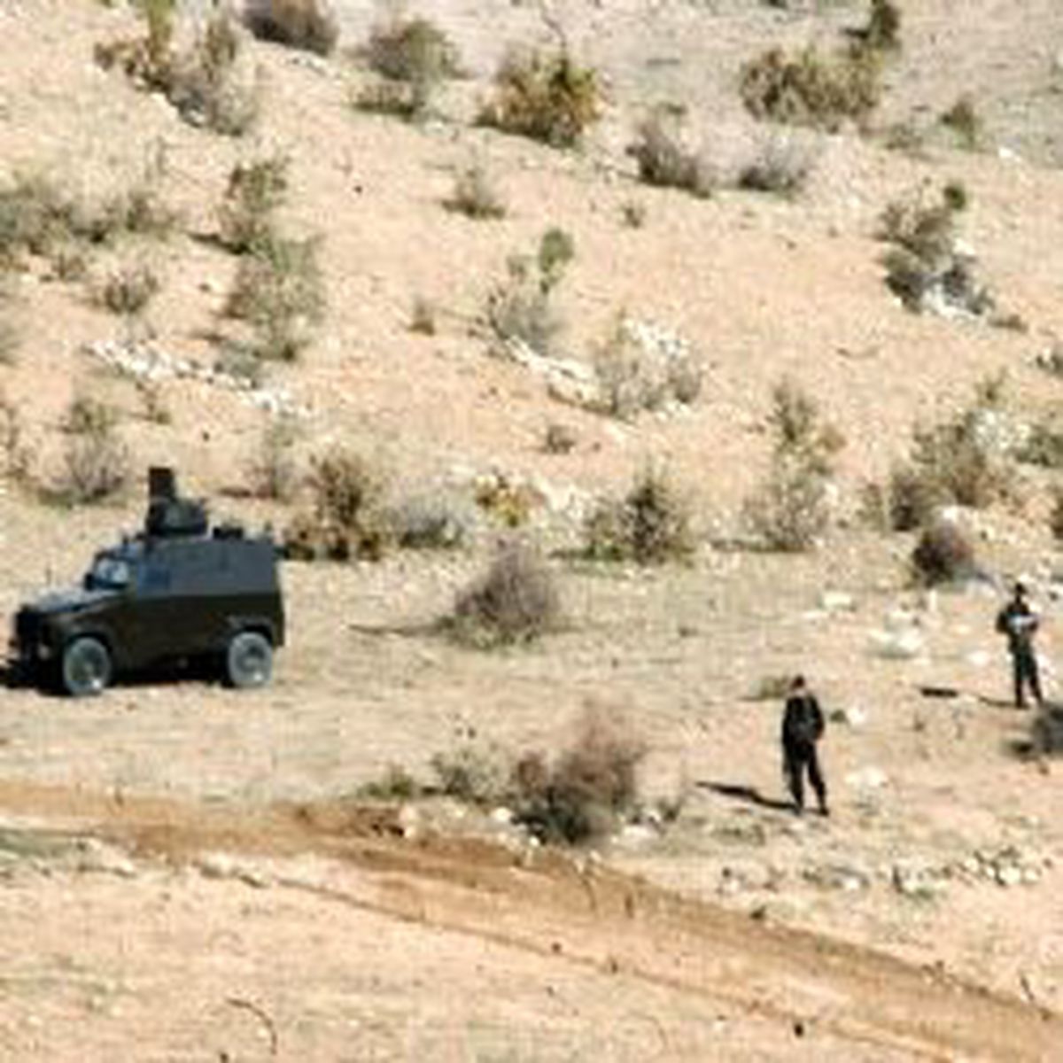 Ağrı'da Çatışma: 1 Binbaşı Şehit, 5 Asker Yaralı