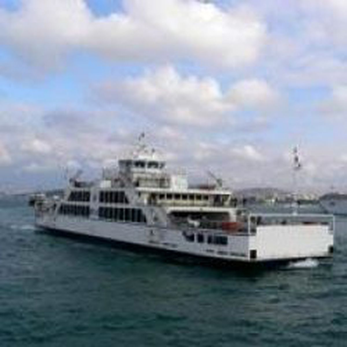Arabalı Vapurda Şüpheli Araç Paniği