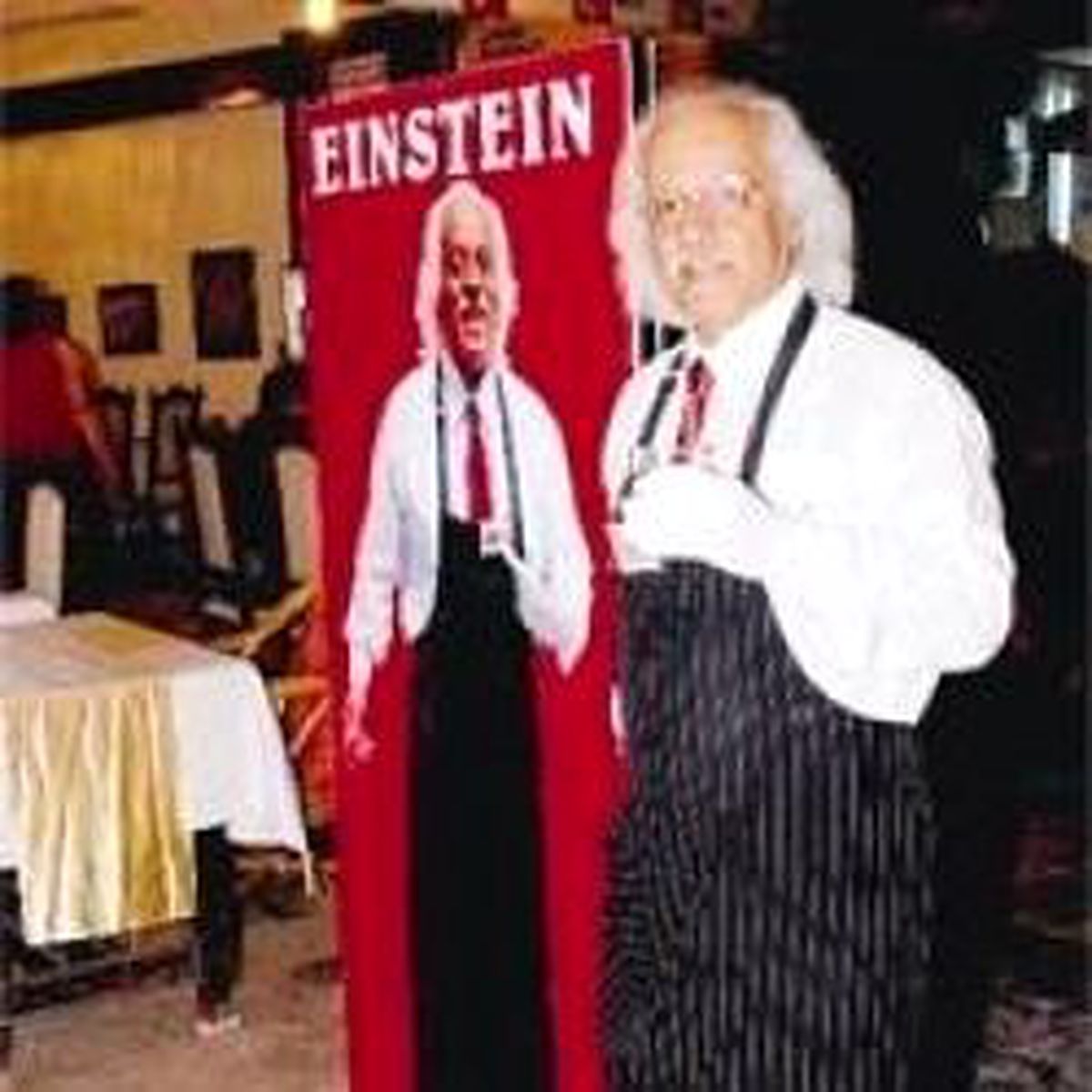 Dünya, Einstein'ın 1 Asır Gerisinde