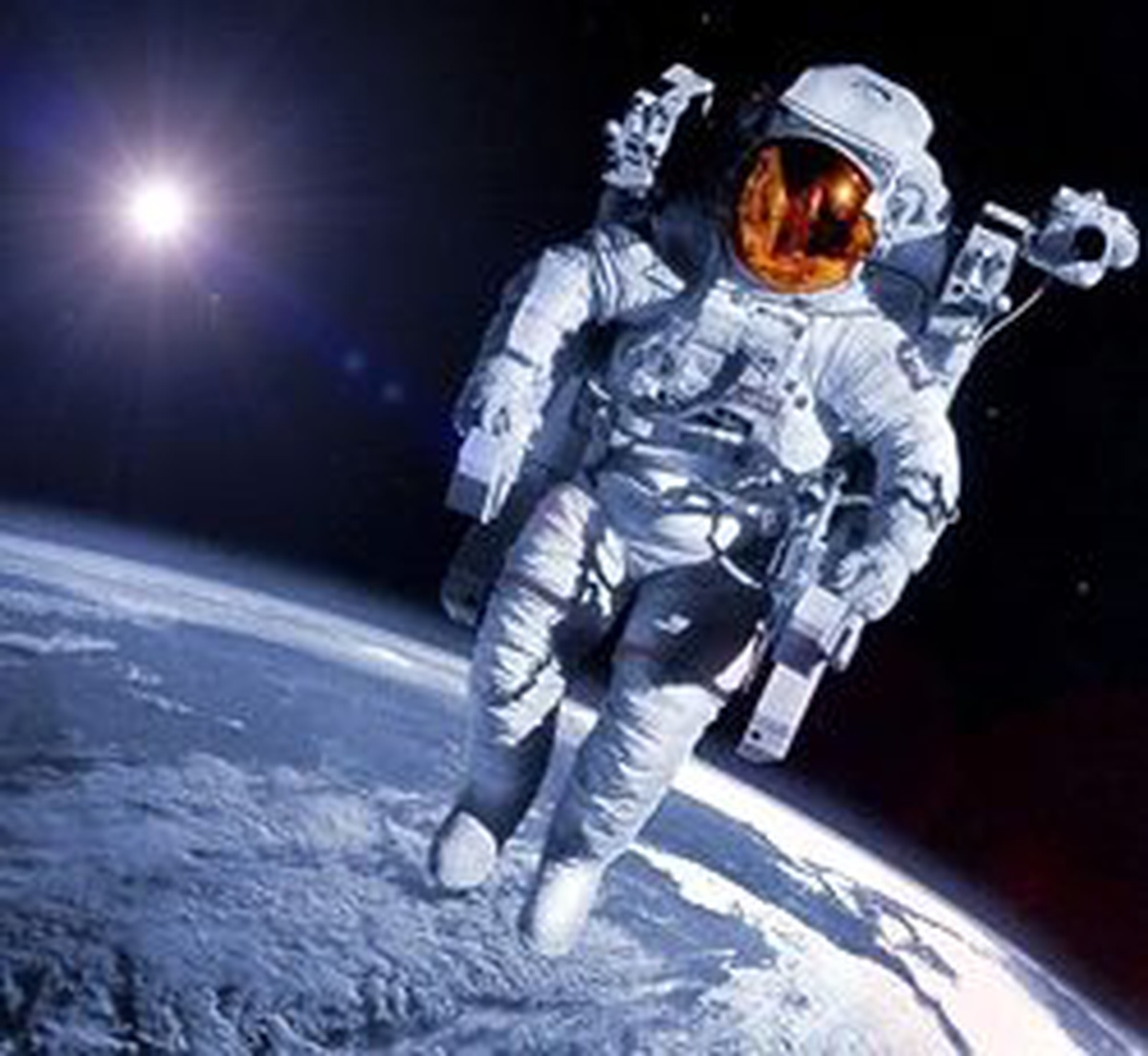 Astronotlar, 6 Saatlik Uzay Yürüyüşünü Tamamladı