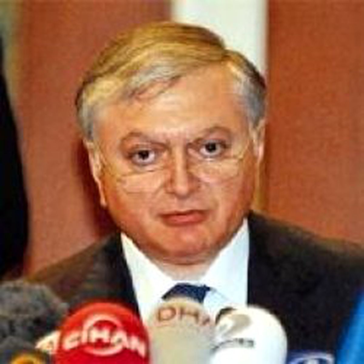 Gül'ün Erivan Gezisi Bilgece Bir Hareketti