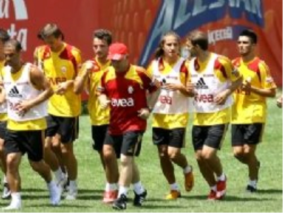 Galatasaray, Metalist Maçına Hazırlanıyor