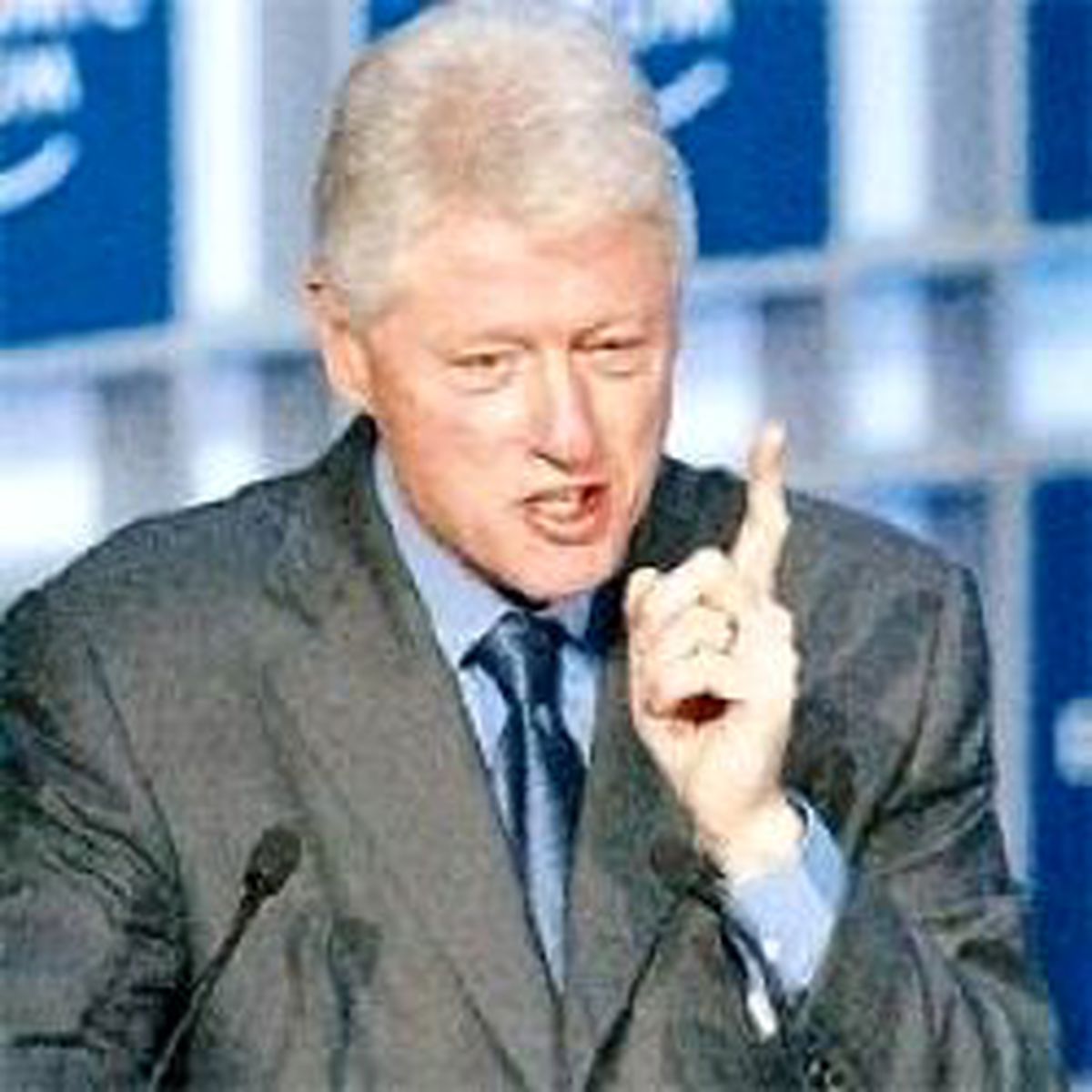 Clinton Zordaki Bankalardan 2.1 Milyon Dolar Kazandı