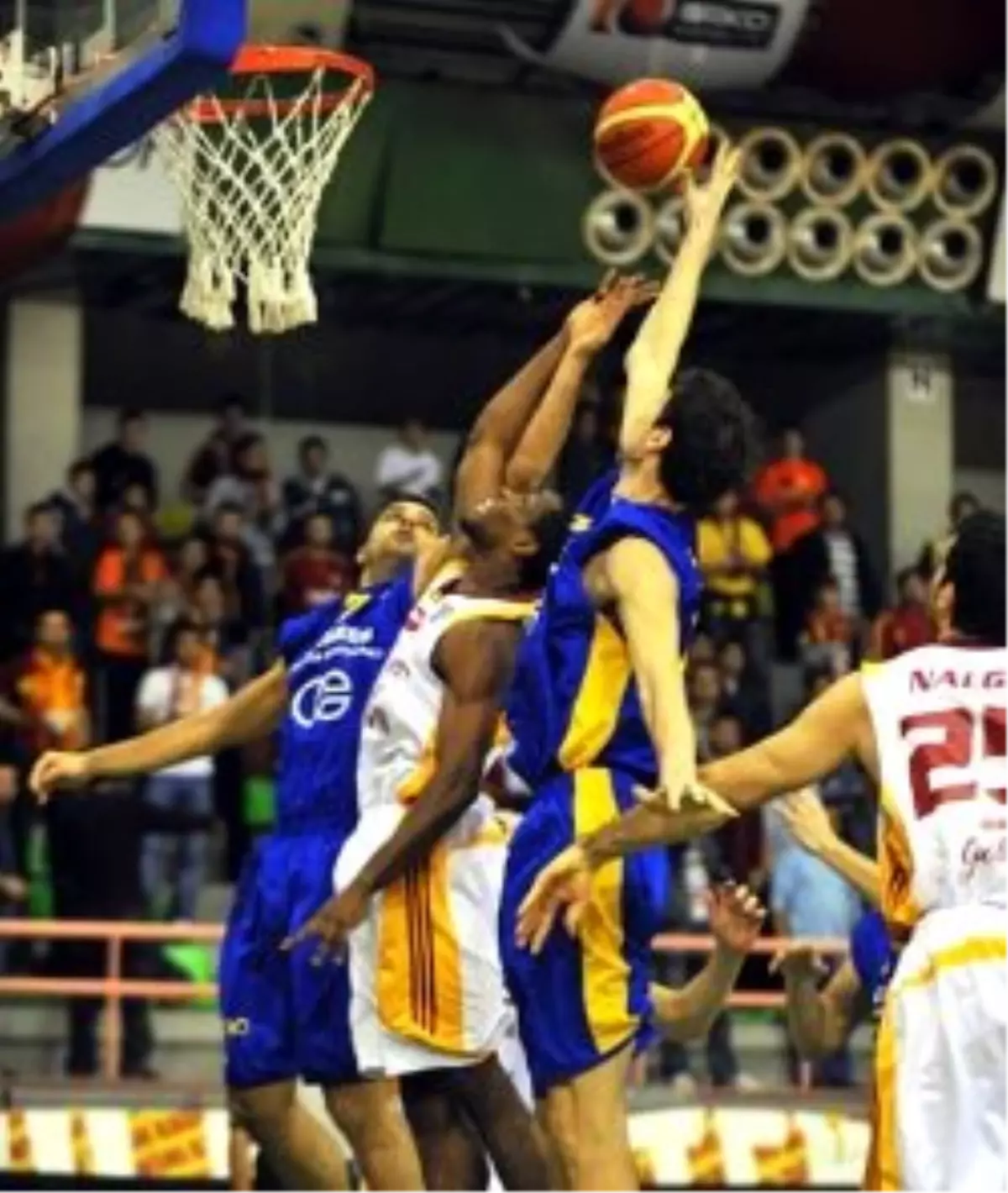 Galatasaray Cafe Crown: 87 - Kk Zagreb: 72