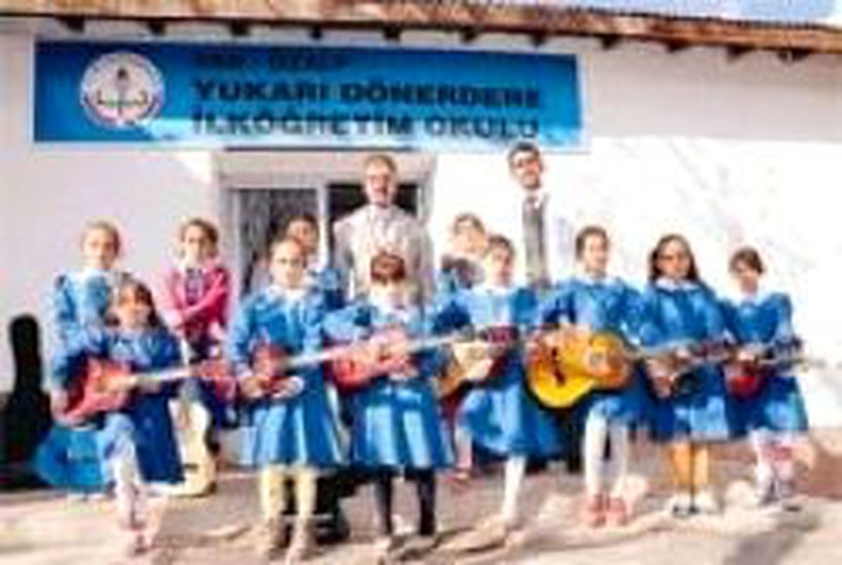 Gitarın Küçük Sultanları