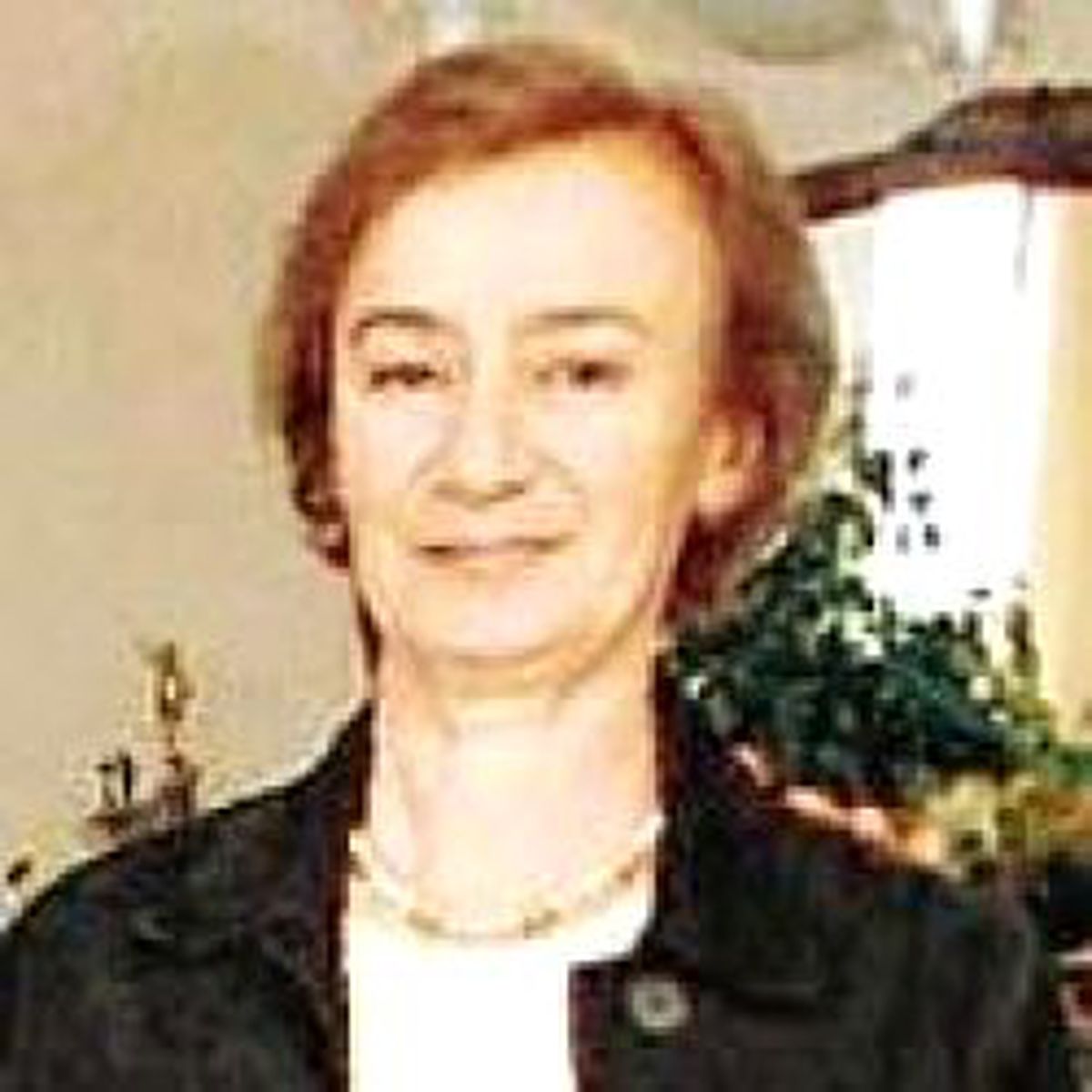 Deniz Baykal'a Eşi Olcay Hanımdan Çarşaf Desteği
