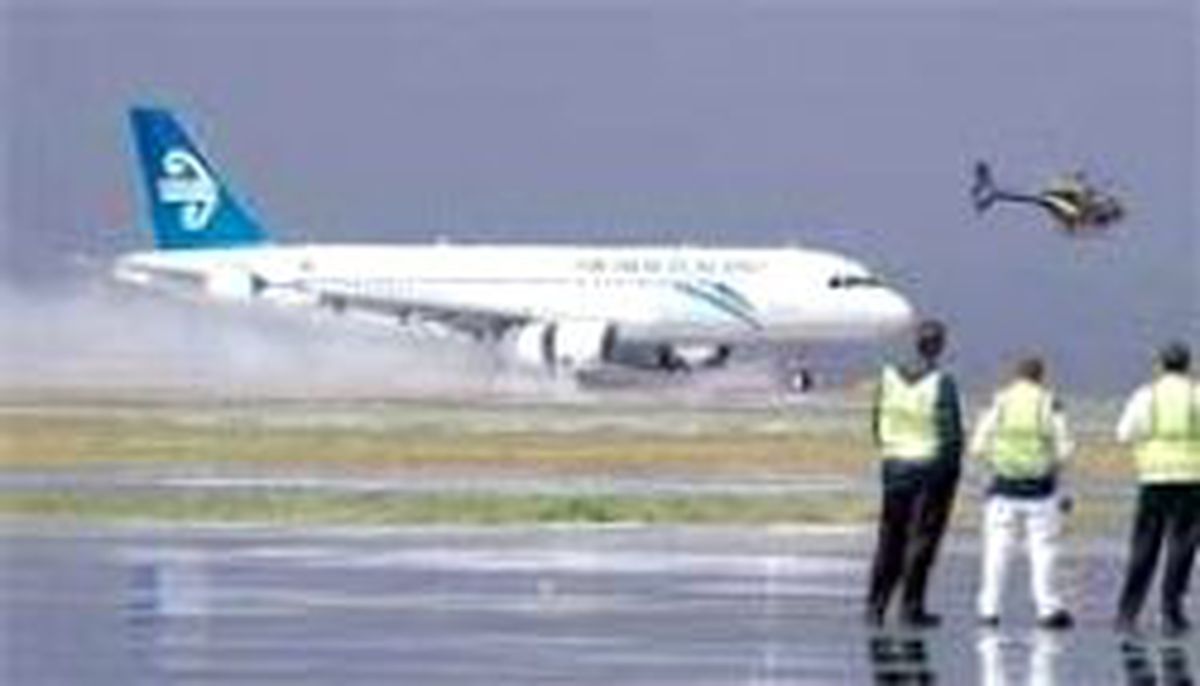 Yolcusuz Airbus Düştü 5 Mürettebat Aranıyor