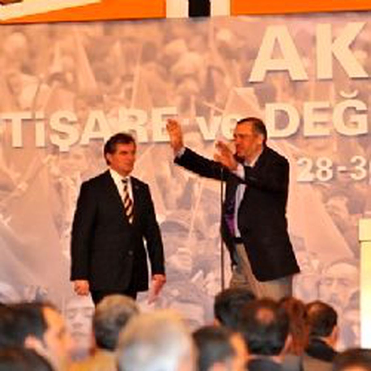 Başbakan Erdoğan'dan Kriz Uyarıları