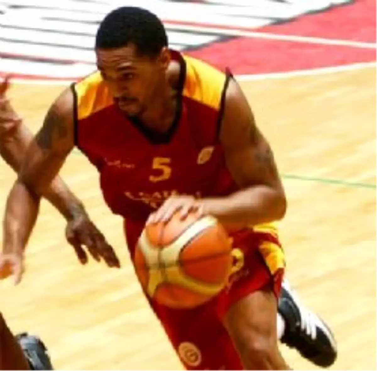 Dexıa Mons Haınaut: 91 - Galatasaray Cafe Crown: 65