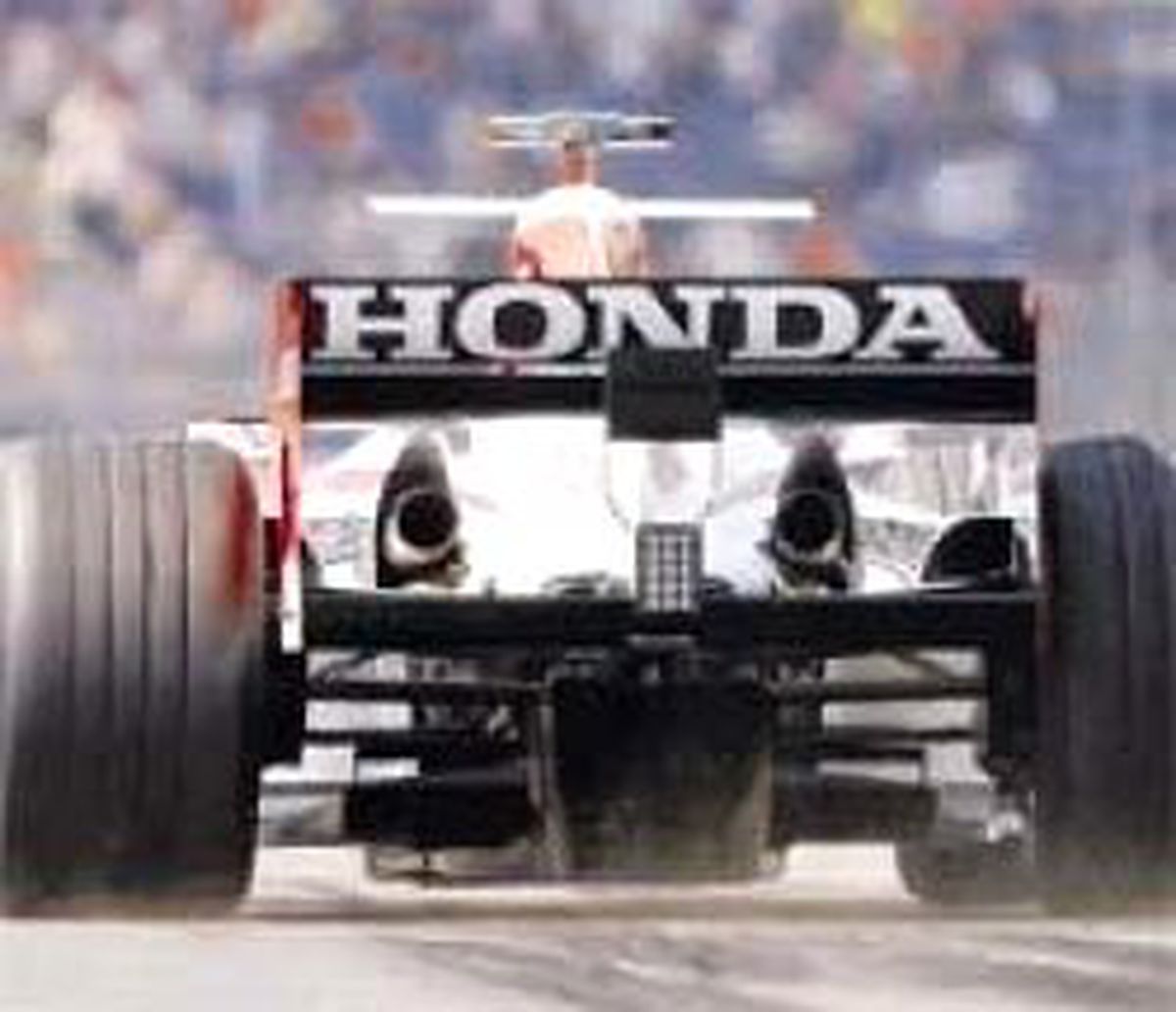 Kriz Zorladı, Honda Formula 1'den Desteğini Çekti