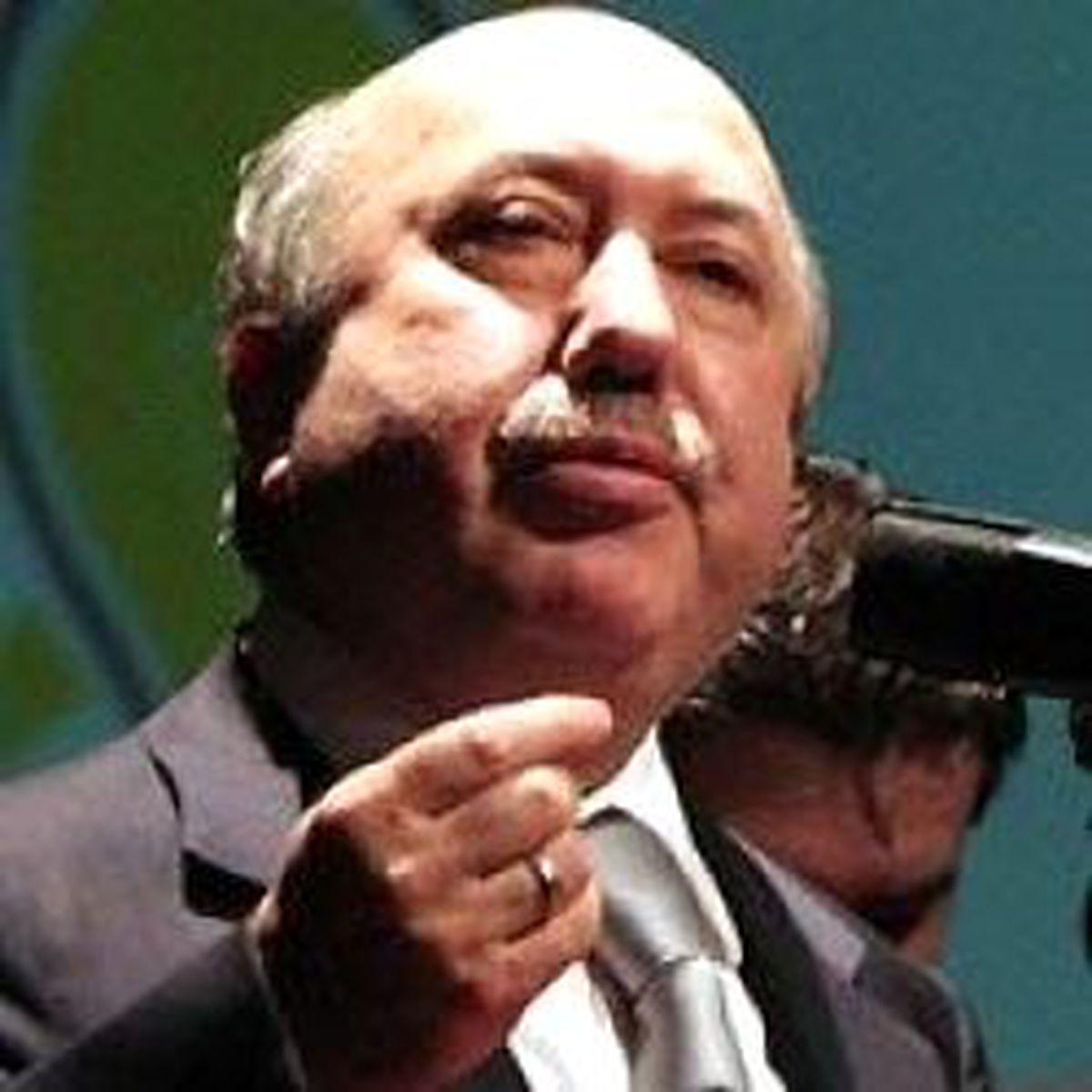 Yastık Altındaki Altınları Çıkarın