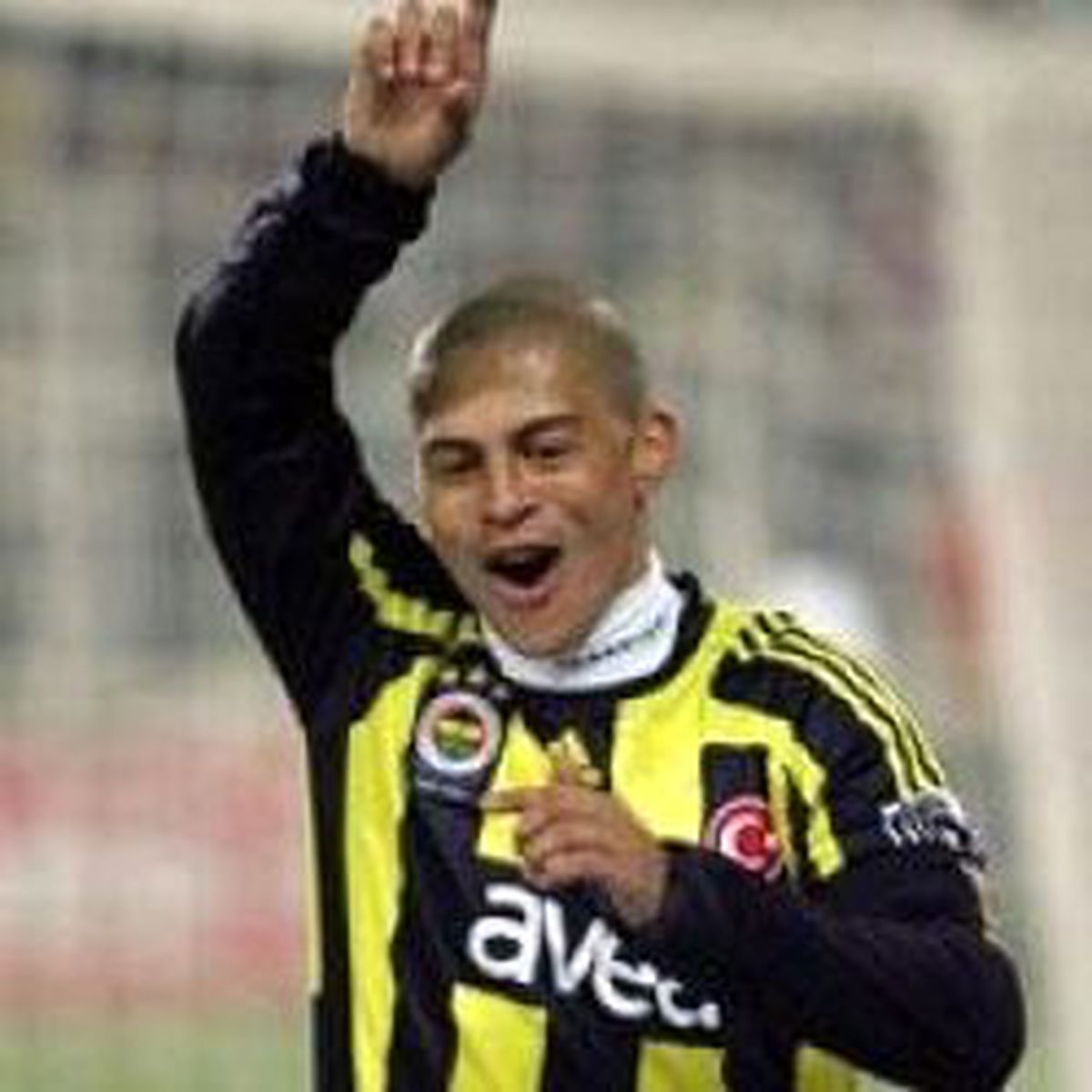 Alex Bizde Kaldı