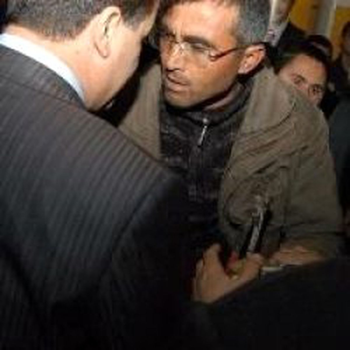 Bakan Tüzmen'e Keserli Protesto