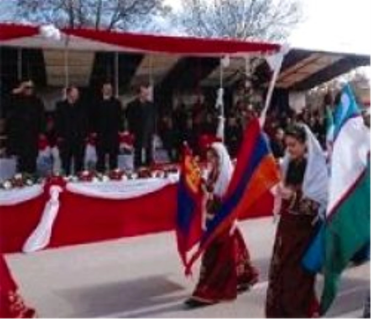 Ermeni Sporcular Erzurum\'un Kurtuluş Törenlerinde